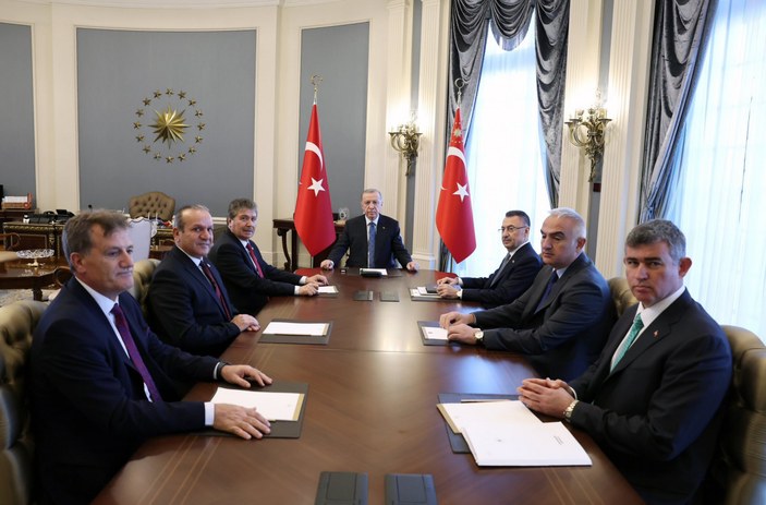 Cumhurbaşkanı Erdoğan, KKTC Başbakanı Üstel'i kabul etti #1
