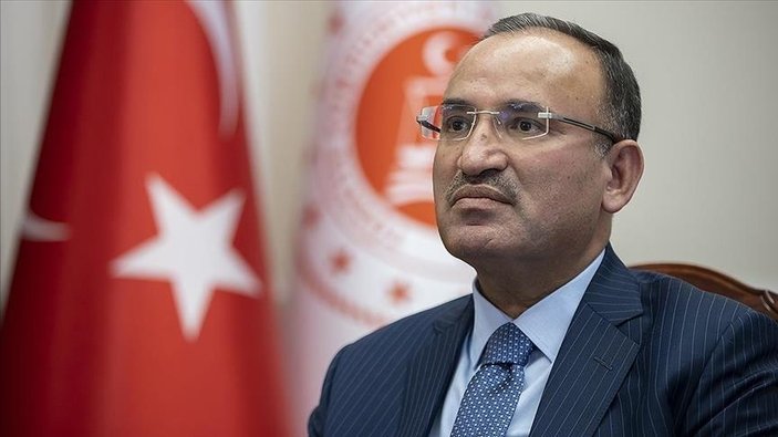 Bekir Bozdağ: Cumhurbaşkanı'nın seçime girmesinde engel yoktur