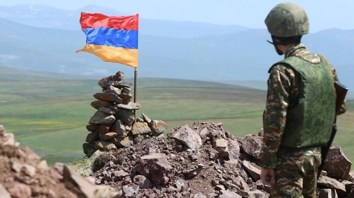 Ermenistan'da askeri birlik yandı: 15 ölü