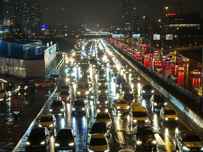 İstanbul’da sömestir trafiği: Yoğunluk yüzde 89