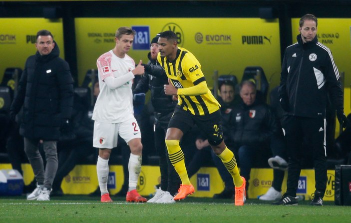 Haller'in geri döndüğü maçta Dortmund kazandı