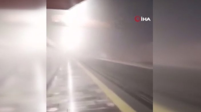 Meksika'da metro istasyonu duman altında kaldı