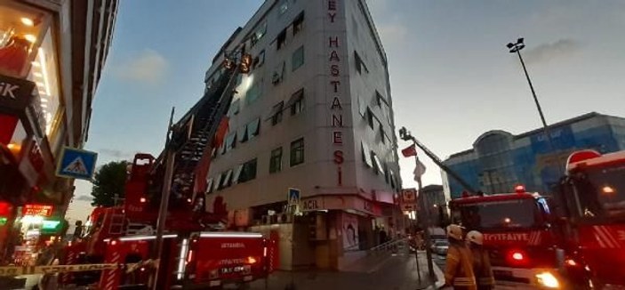 Fotoğraf//Esenler'de özel hastanede yangın -5