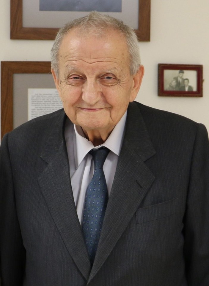 Eski ÖSYM Başkanı Fethi Toker hayatını kaybetti