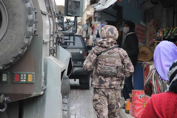 Diyarbakır'da, özel harekat destekli narko-terör operasyonu -6