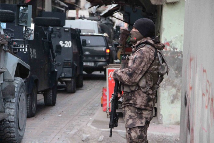 Diyarbakır'da, özel harekat destekli narko-terör operasyonu -1