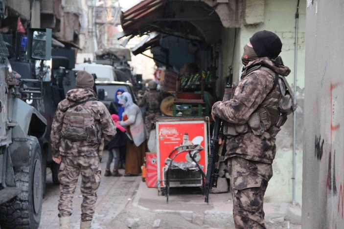 Diyarbakır'da, özel harekat destekli narko-terör operasyonu -10