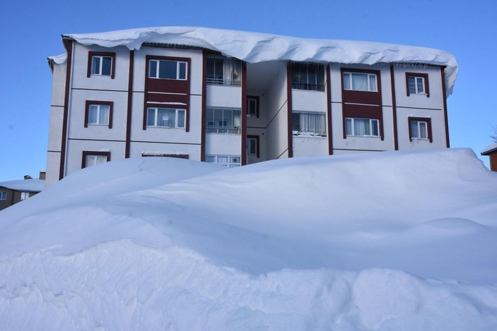 Bitlis merkezde kar kalınlığı, 2 metreye ulaştı -6