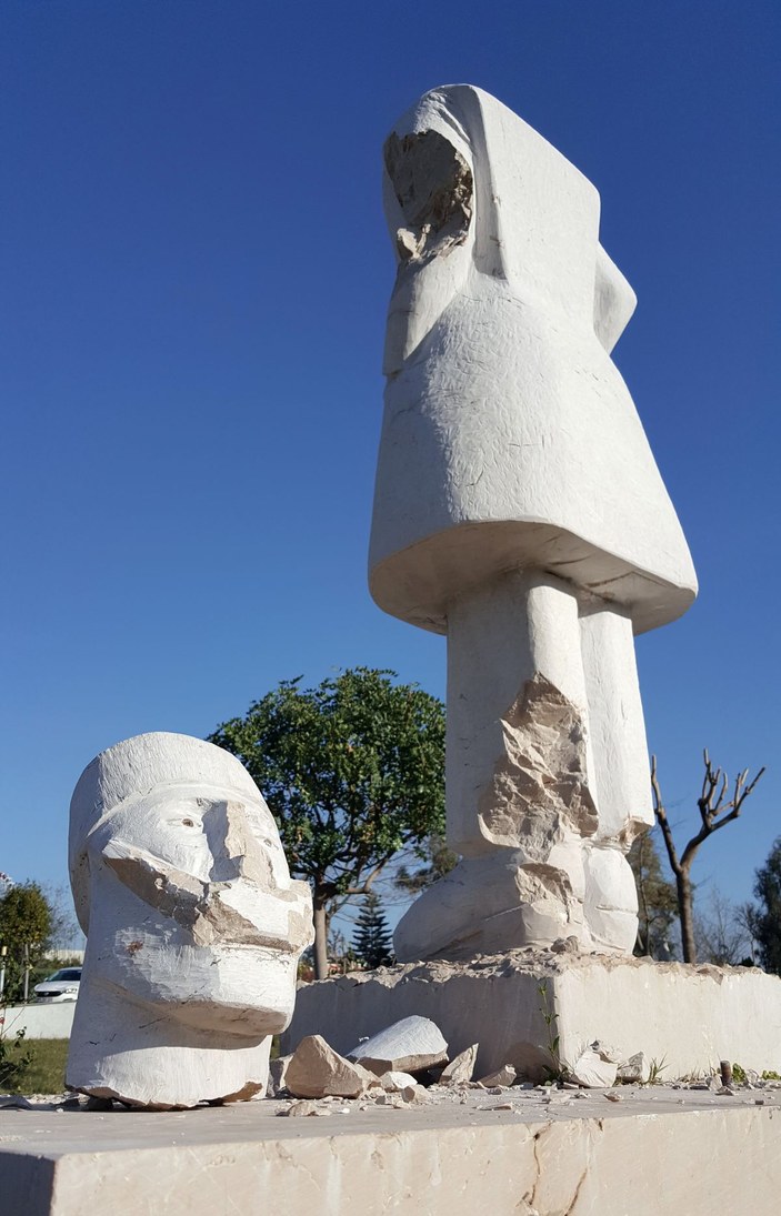 Antalya heykel saldırı
