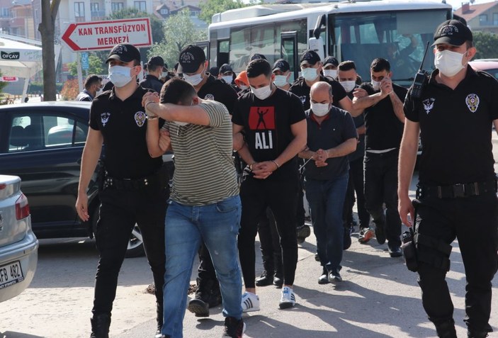 3 milyon TL’lik vurgun yapan 14 sahte bankacı tutuklandı -1