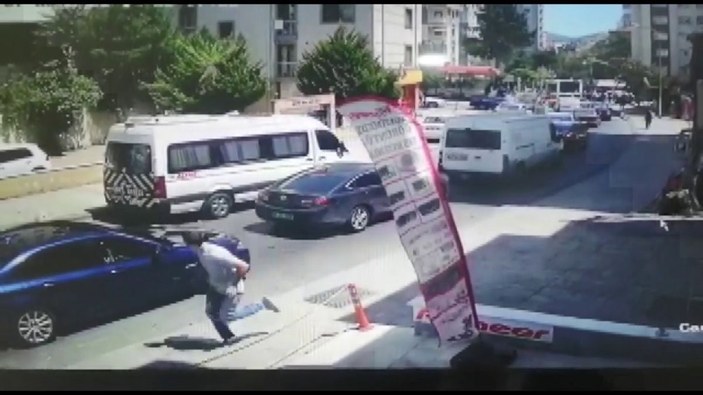 (Özel) Ataşehir’de HES kodu olmayan yolcu, otobüs şoförünü darp edip kaçtı -1