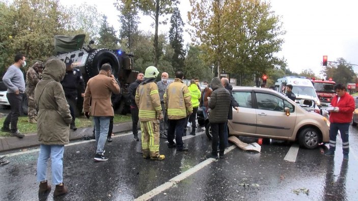Sarıyer'de zırhlı polis aracı 6 araca çarptı: 3 yaralı  -3
