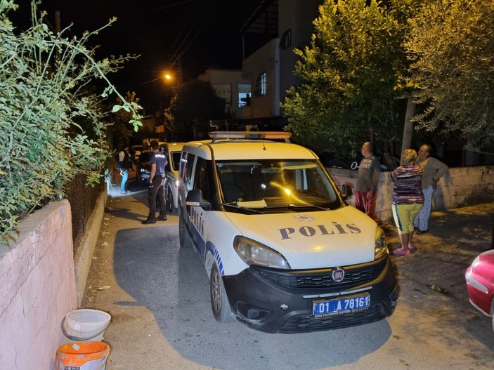 Adana'da bıçaklı kavga hastanede sürdü: 2 yaralı 5 gözaltı
