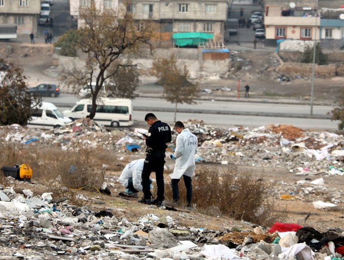 Gaziantep’te kadın çantası içerisinde cenin bulundu -6