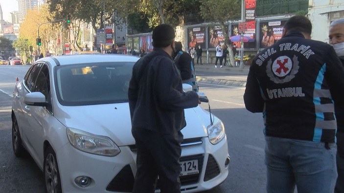Şişli'deki denetimde korsan taksici yakalandı -8