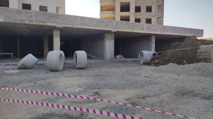 Adana’da inşaatta göçük: Mühendis ve işçi hayatını kaybetti -5