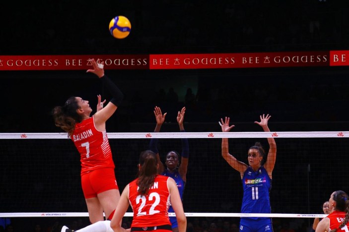 FIVB Kadınlar Milletler Ligi: Türkiye: 0 - İtalya: 3 -6