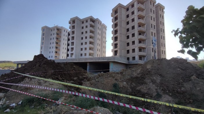 Adana’da inşaatta göçük: Mühendis ve işçi hayatını kaybetti -6
