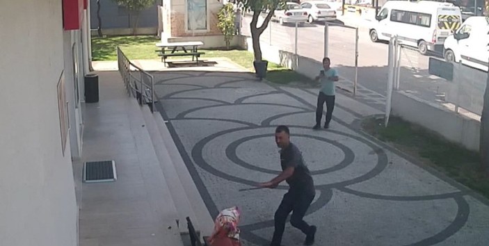 Ümraniye'de boşanma aşamasındaki kadına demirle saldırı kamerada -4