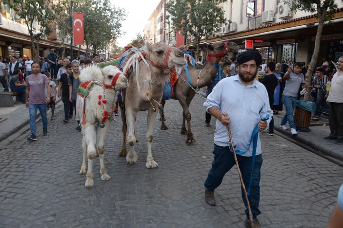 Diyarbakır’da 12’nci Karpuz Festivali’nin birincisi 51 kilo 400 gram ağırlığındaki karpuz oldu -8