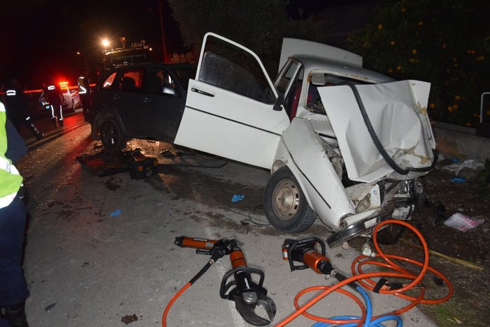 Antalya'da otomobil ile cip çarpıştı: 2 ölü, 3 yaralı -5