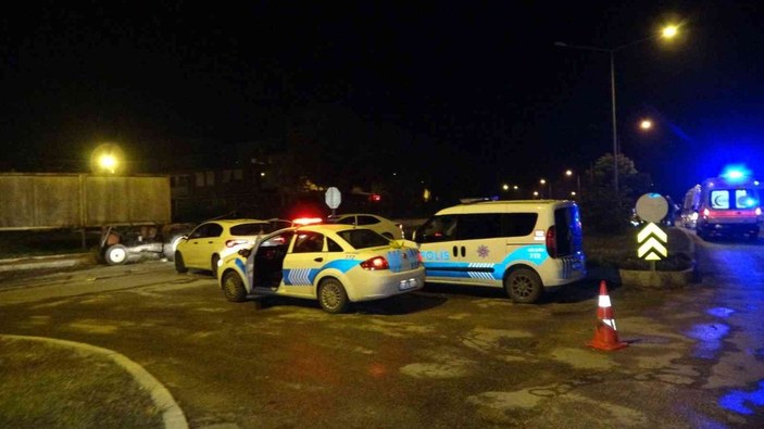Antalya'da dur ihtarına uymayıp polisle çatıştılar: 1 ölü