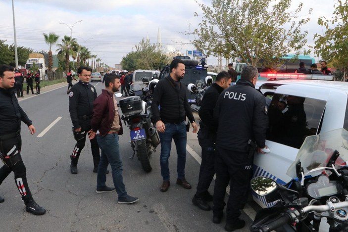 Şanlıurfa'da polis uygulama noktasında silahlı kavga: 2 yaralı, 22 gözaltı -6