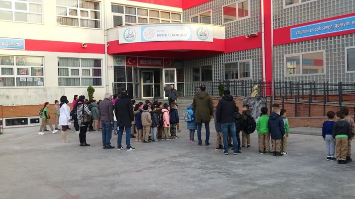 Düzce'de deprem sonrası okullar açıldı -5