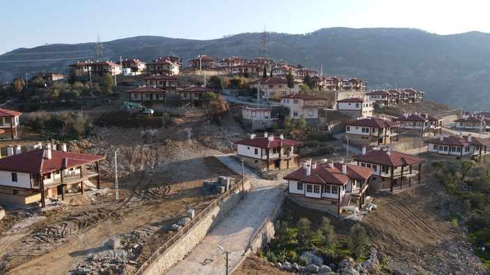 TOKİ, Antalya yangını sonrası Akseki'de 64 evin yapımını tamamladı -5