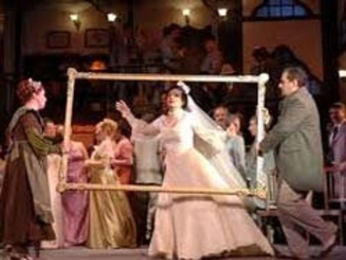 Aşk-ı Memnu'nun operası sahnelendi