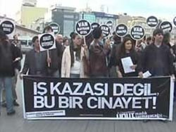 Taksim Meydanı'nda HES protestosu