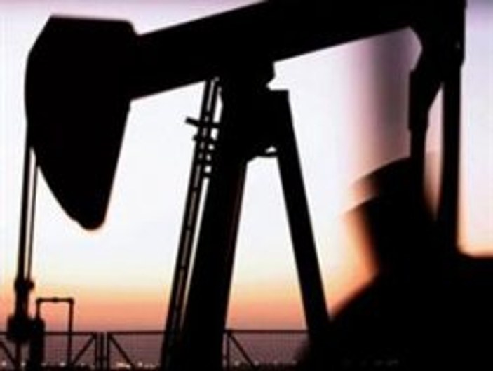 İran'ı petrol gelirleri uçurdu