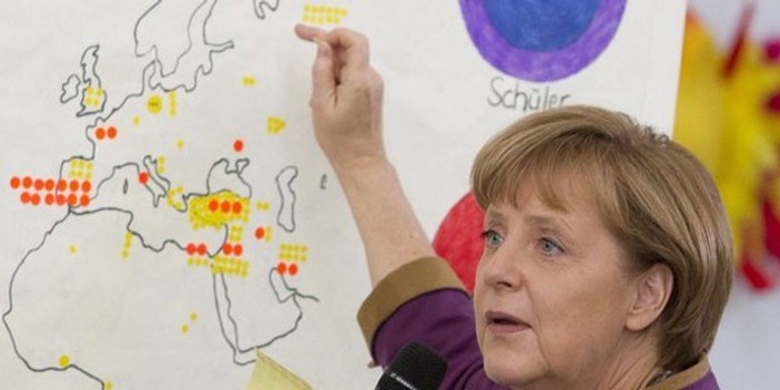 Berlin diye Moskova’yı gösteren Merkel rezil oldu