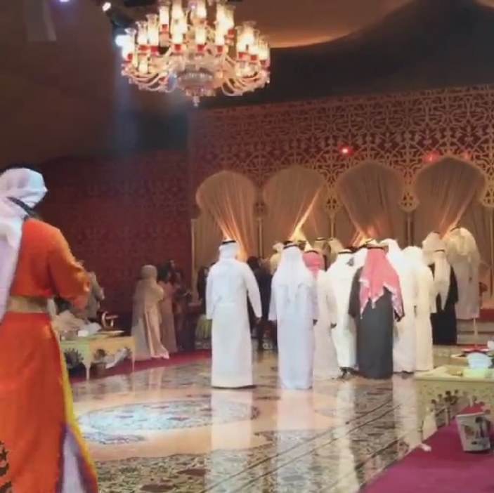 Sibel Can Kuveyt'te sultanlar gibi karşılandı