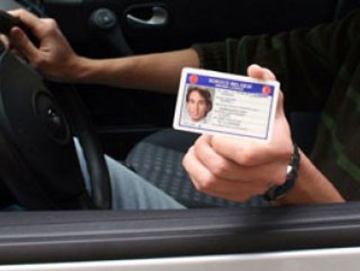 Sürücü belgesi için düzeltme işlem ücreti haksız bulundu