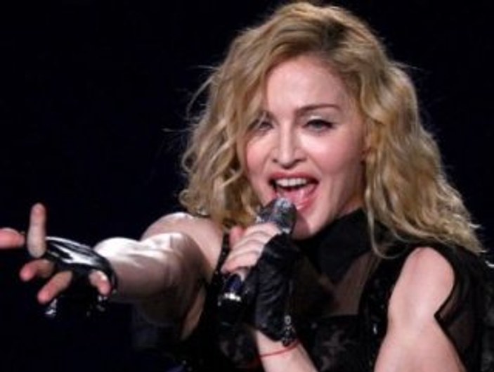Madonna 19 yaşında yaşadığı tecavüzü anlattı