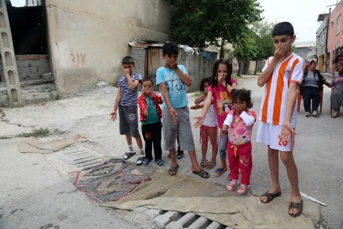 Suriyeli 2 kardeş kanalizasyon kokusundan zehirlendi