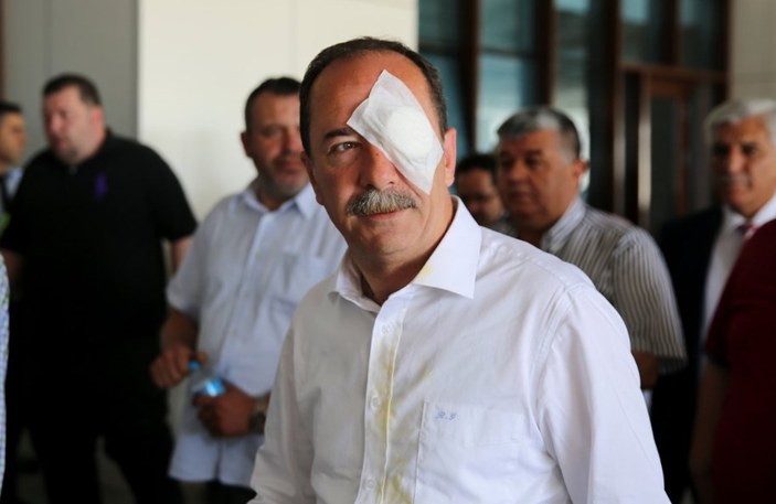 Edirne Belediye Başkanı'na yumurtalı yumruklu saldırı