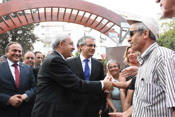 Kılıçdaroğlu, Zübeyde Hanım'ın mezarını ziyaret etti