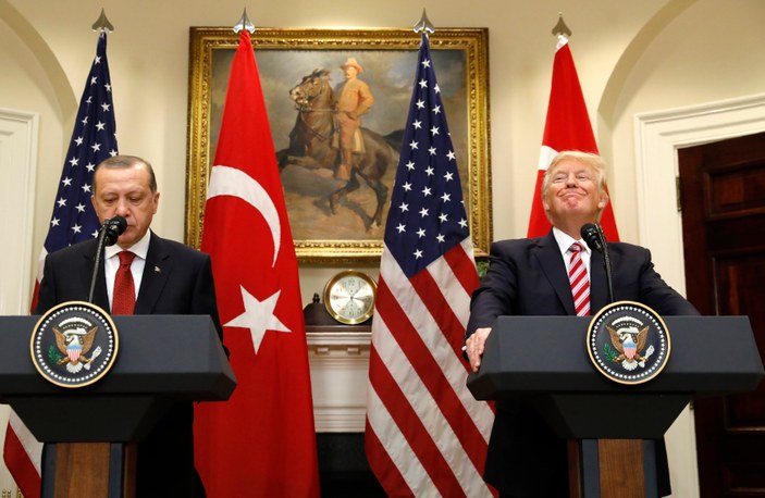 Erdoğan tebrik etti, Trump'ın yüzü güldü