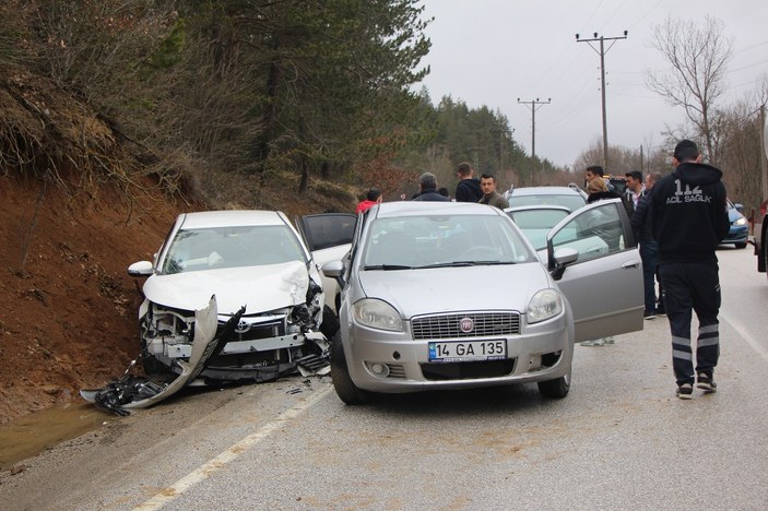Abant Tabiat Parkı yolunda trafik kazası: 8 yaralı
