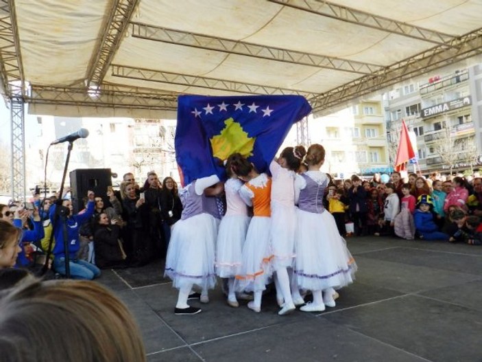 Kosova, bağımsızlığının 10. yılını kutluyor