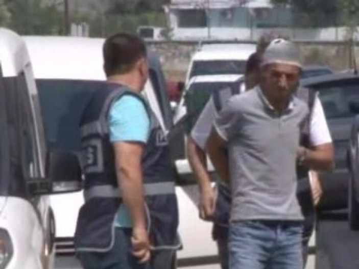 Adana'da bıçaklı cinayete 3 tutuklama