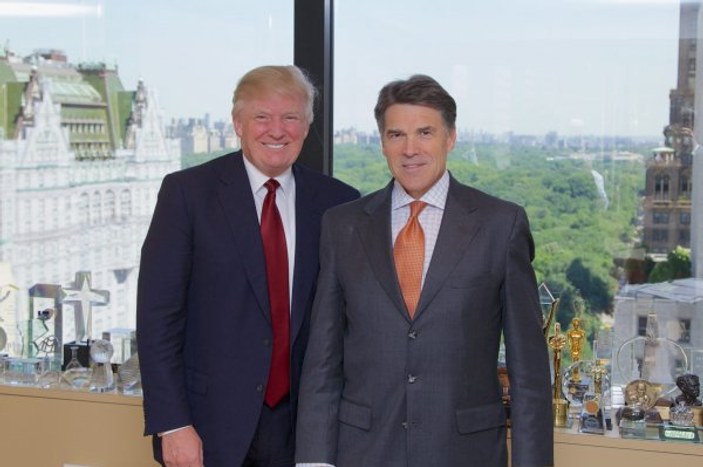Rick Perry: Trump'ı Tanrı seçti