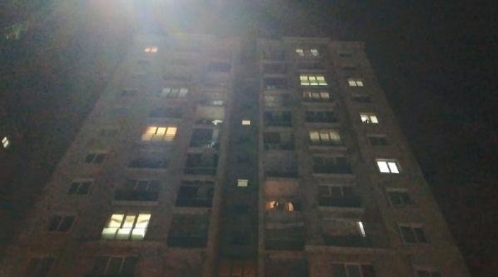 Başakşehir’de genç kız 11. kattan düştü