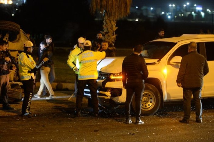 Mardin'de polis aracı ile işçi servisi çarpıştı