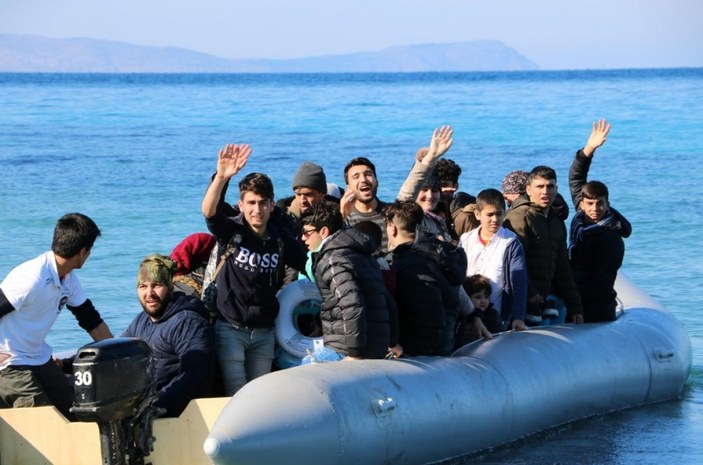 Göçmenler, Sakız Adası’na doğru yola çıktı