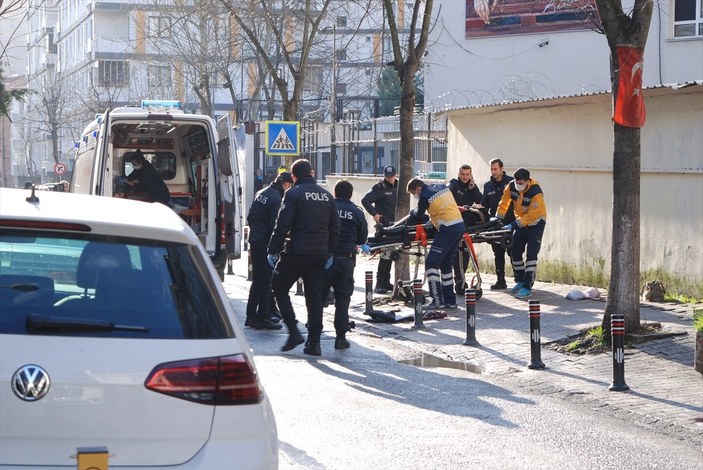 Ümraniye'de silahlı saldırıda 3 kişi yaralandı