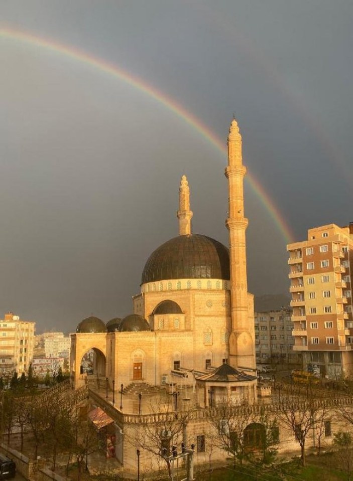 Mardin'de çifte gökkuşağı, görenleri hayran bıraktı