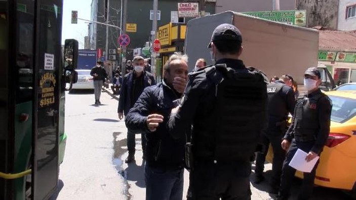 İstanbul'da maskesiz yolcuyu polis yakaladı